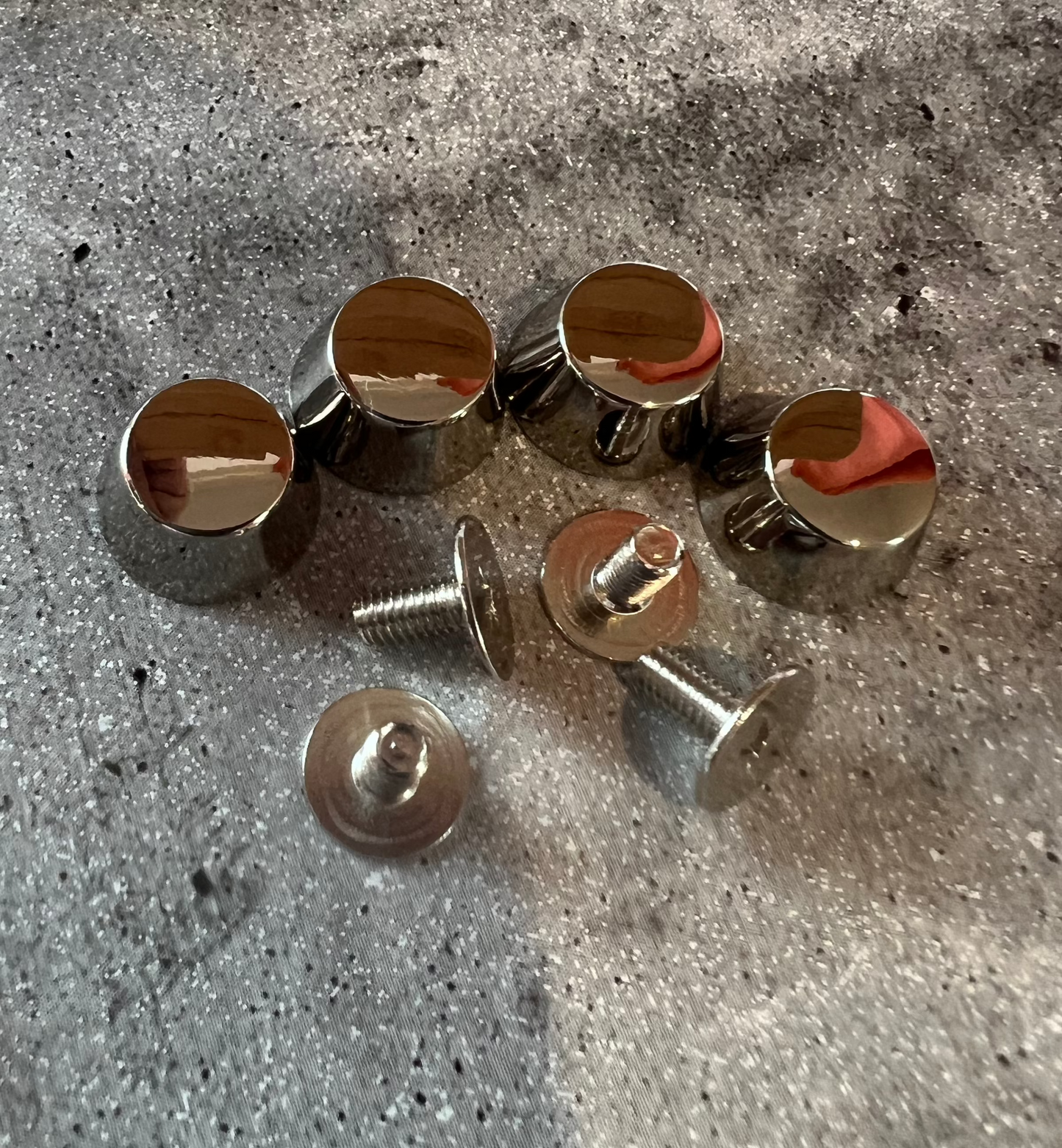 Screw in bag feet set of 4 various colours
