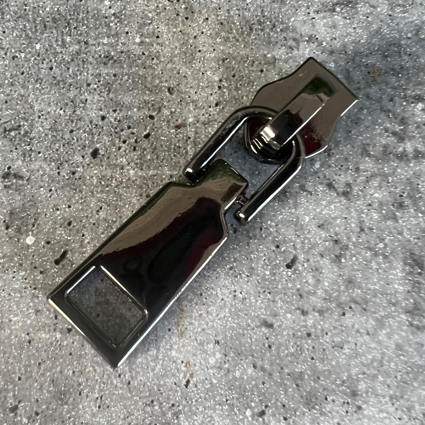 Bag making wedge zipper pulls #5 Gunmetal