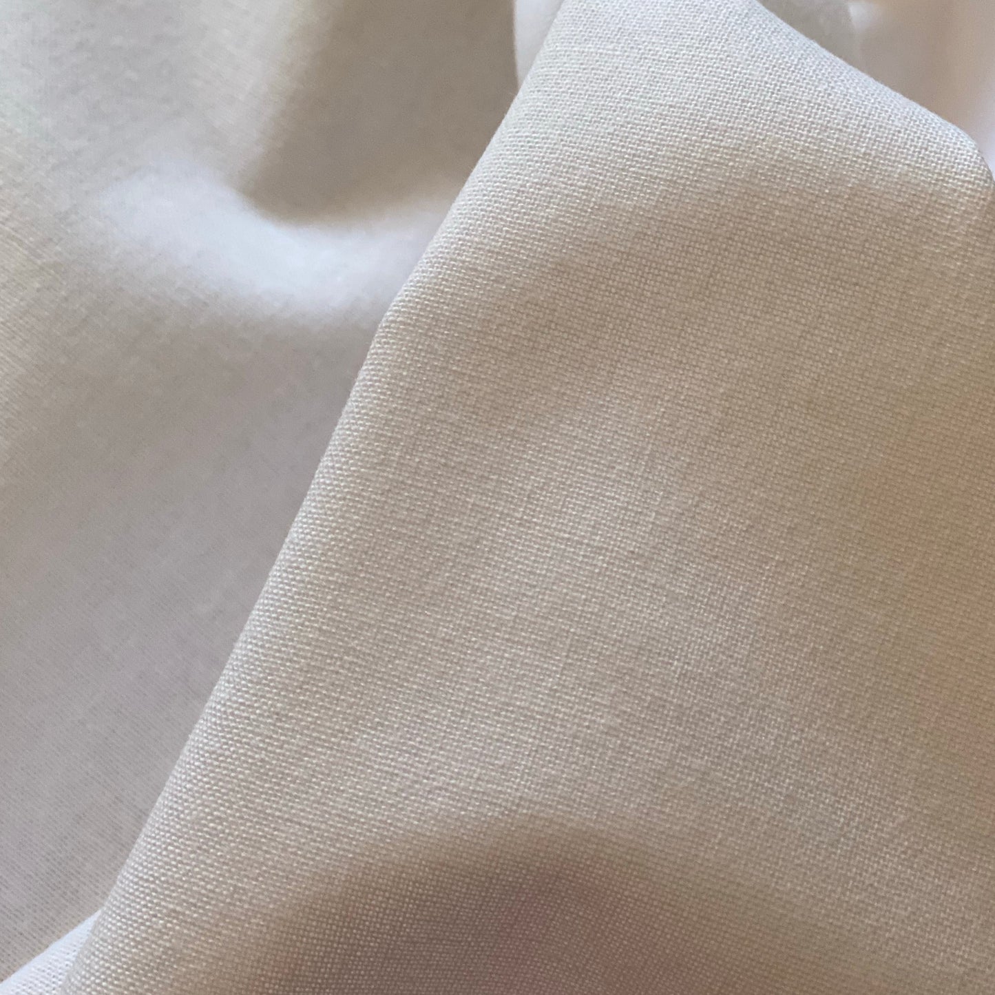 Woven Cotton fusible Interfacing medium/heavy weight 200 GSM 1m to 10m bundles