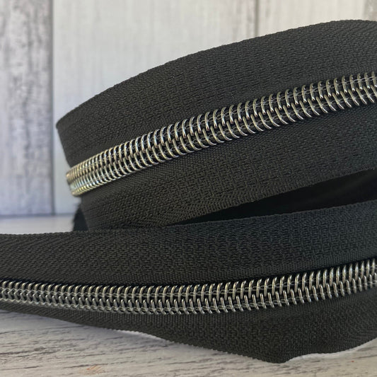 #5 Black zipper gunmetal teeth