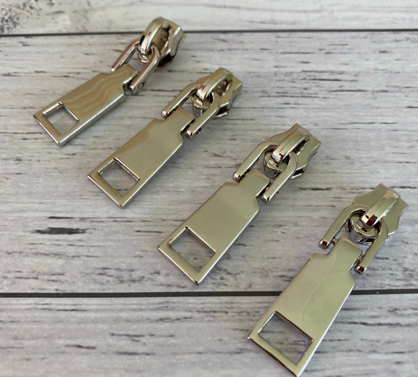 Bag making wedge zipper pulls #5 Silver