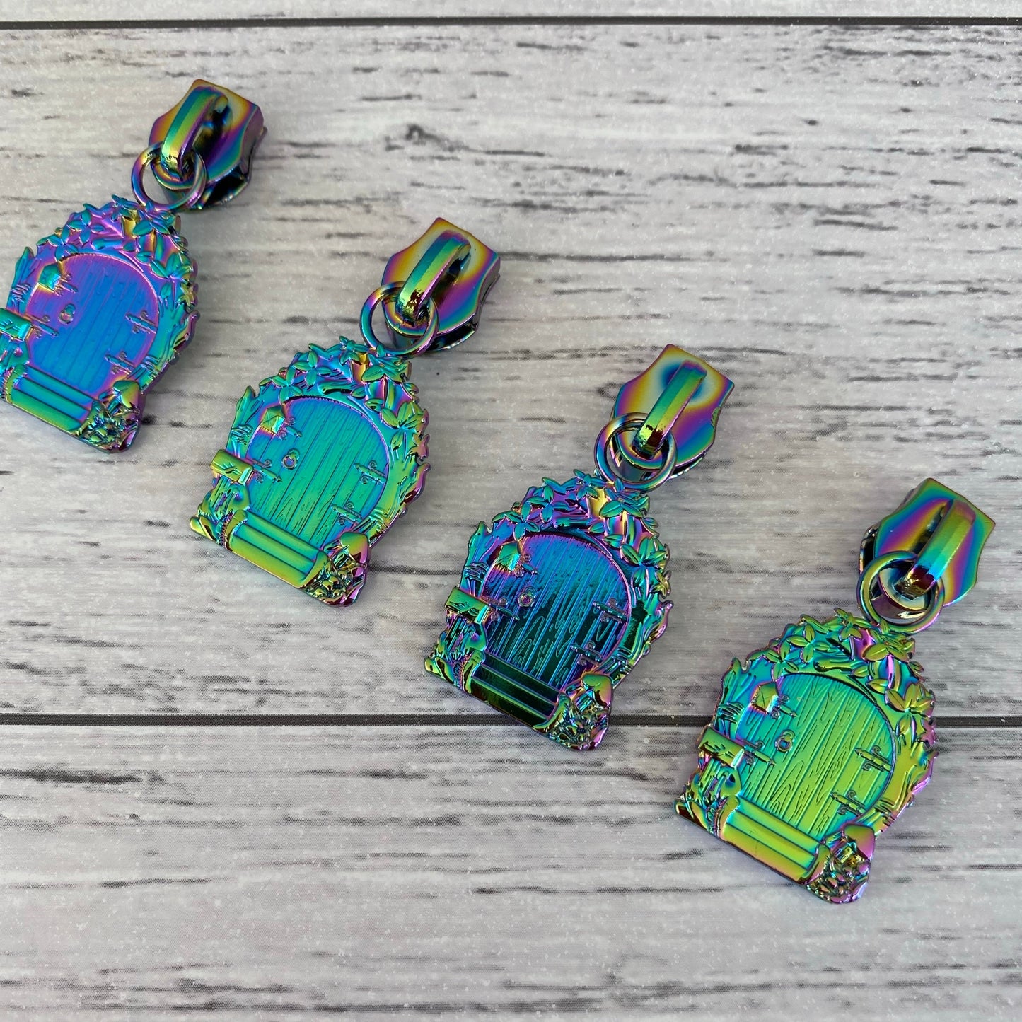 #5 Fairy door zipper pull Rainbow