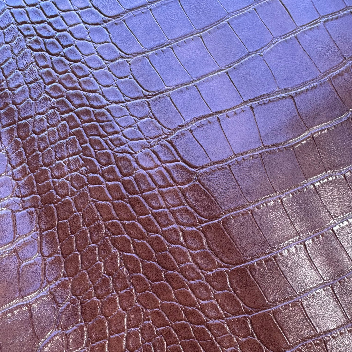 Croc texture dark burgundy