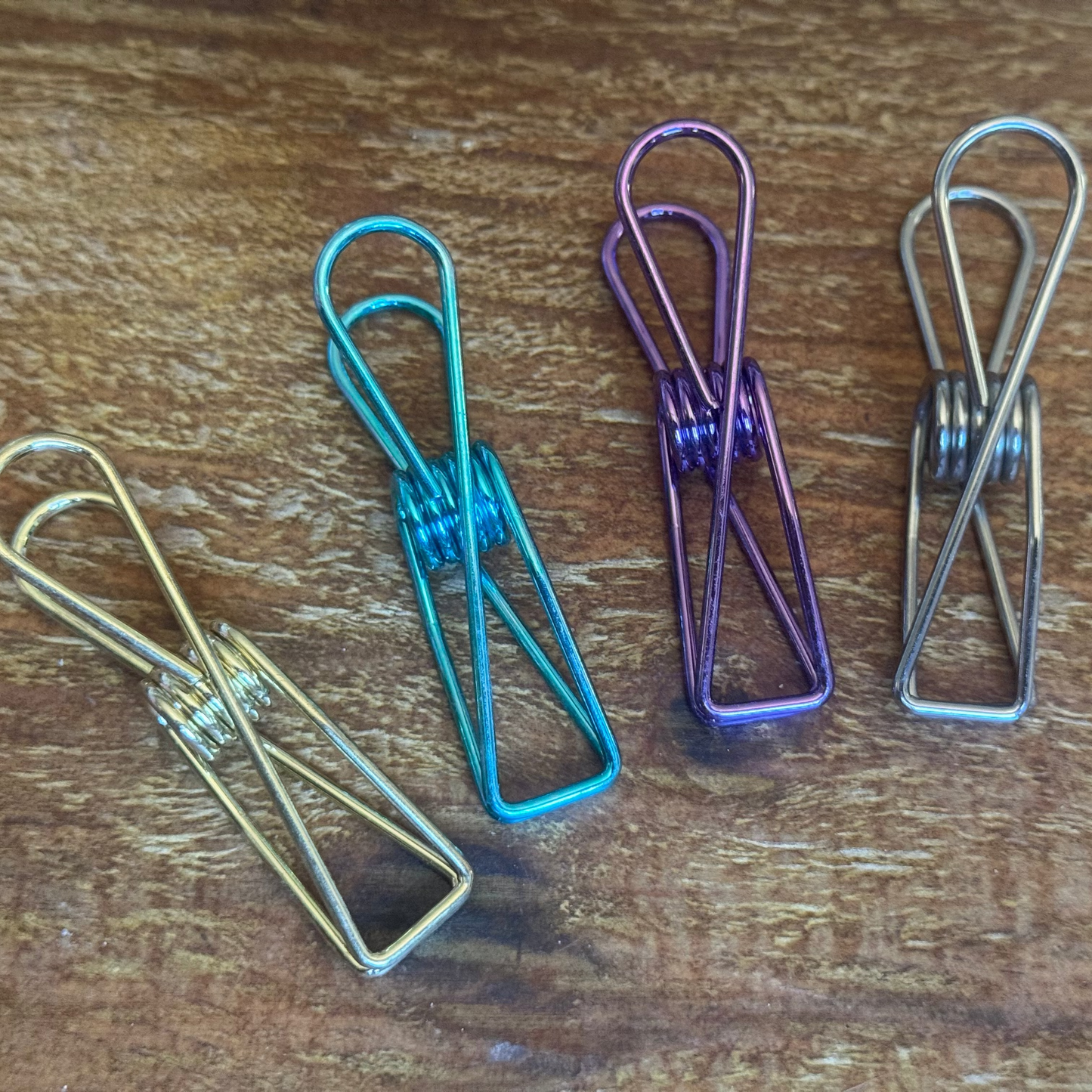 metal clips mixed colours x 12 pack