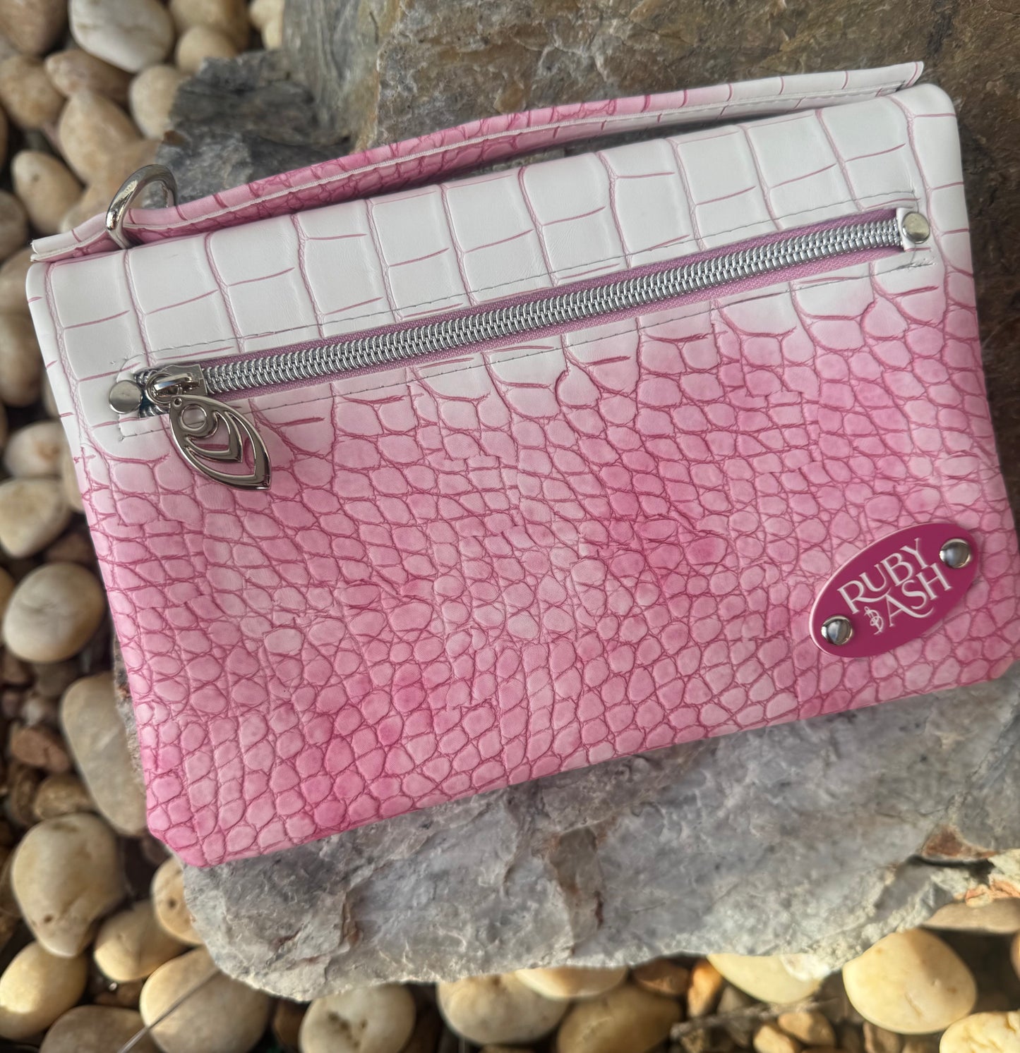 Croc texture Himalayan style pink