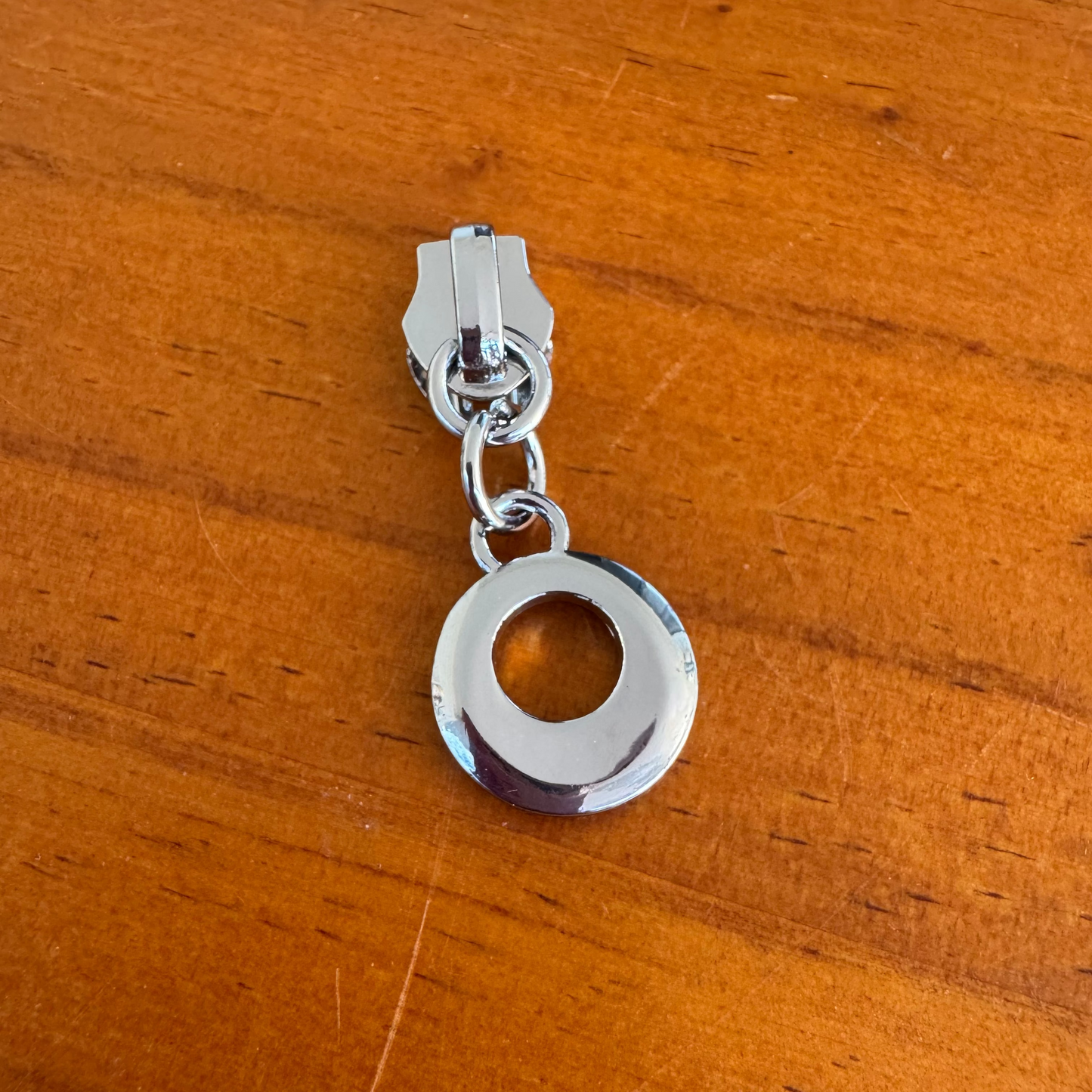 Bag making zipper pulls circular silver