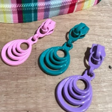 #5 Swirls zipper pull Pink, purple and teal